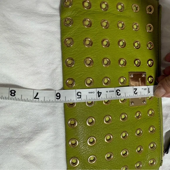 Michael Kors Olive Eyelet Clutch - Picture 6 of 9